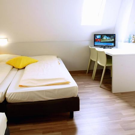 Colour Hotel Frankfurt am Main Bilik gambar